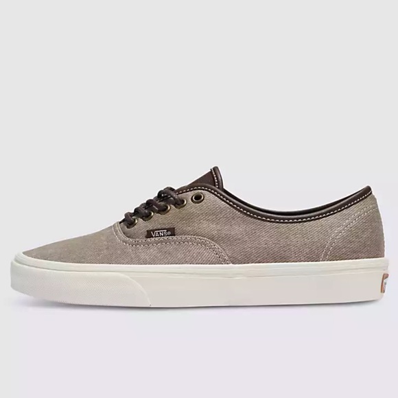 Vans Men’s Authentic
C&L Gray
VN0009PVBXC
Sneakers - Picture 13 of 16